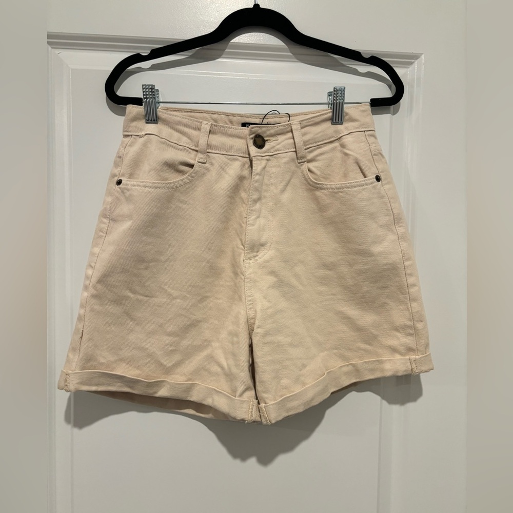 Women's Cream Shorts
